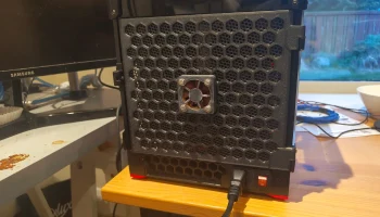 Вентилятор Voron V0 Hex Mesh с откидной задней панелью 4020 Вентилятор Voron V0 Hex Mesh с откидной задней панелью 4020