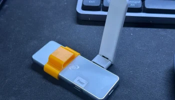 Антенный зажим Deeper Connect Pico (ТПУ) 1