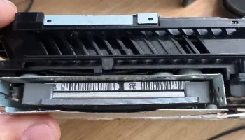 Кронштейн для жесткого диска PlayStation 4 Slim............. 4