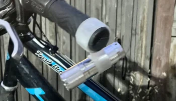 Рукояточный держатель фонаря (TPU)