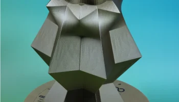 Низкополигональная ваза 2