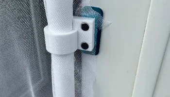 Универсальная дверная рама для защиты от насекомых своим... 7