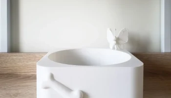 Миска для кошки или собаки (кость)...