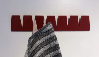 Зажим для полотенец 2