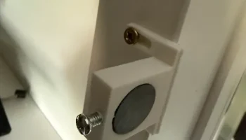Магнитный замок для IKEA LACK (магнит 20мм)...... 1