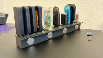 магнитный USB-держатель 1