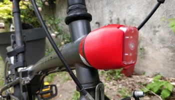 Decathlon B'TWIN Hoptown 500 держатель для фонаря 3