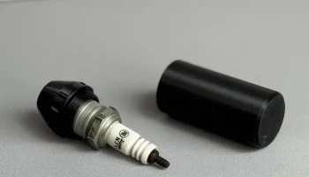 Корпус свечи зажигания (корпус свечи зажигания) 1
