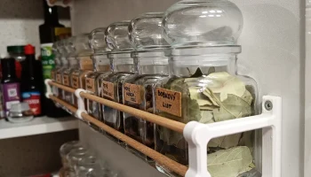 Spice rack