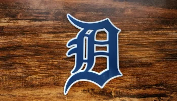Detroit Tigers Old English D Magnet (малоотходный)......