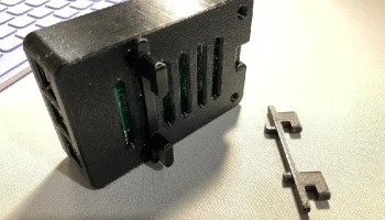 Держатель кейса Raspberry Pi 3/4/5 для IKEA SK&Aring;DIS 2