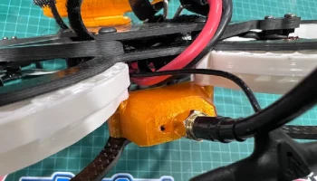 Антенное крепление AOS 5.5 V2 и Cine35 VTX для антенн SMA...
