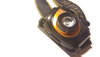 Фиксатор фонаря Fenix HL30 1