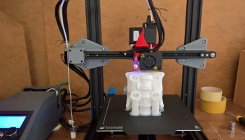 Ender 3, перемещение нижней части устройства подачи нити... Ender 3, перемещение нижней части устройства подачи нити...