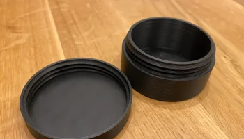 Круглая параметрическая коробка с винтовой крышкой (OpenSCAD ) 3