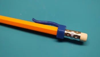 Фиксатор рабочего карандаша в кармане 0