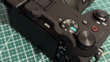 Складная ручка для Sony A6700 2