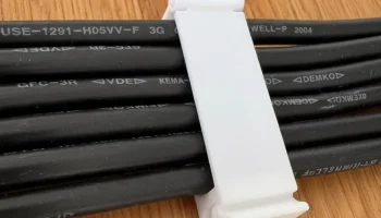 Универсальные зажимы для кабелей 0