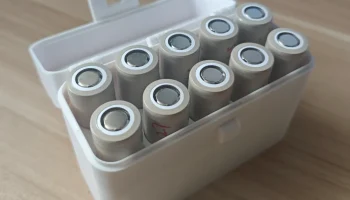 Кейс для 8х 18650 батарей 0