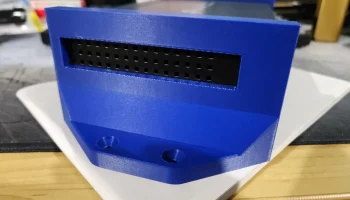 Настенный монтаж для роутера или коммутатора 3