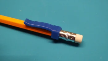 Фиксатор рабочего карандаша в кармане 1