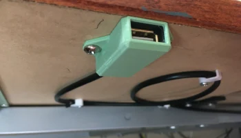USB-удлинитель для настольного крепления......