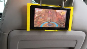 SwitchRider - крепление на подголовник автомобиля для Ninten 1