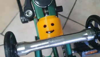 Окраска блока подвески велосипеда Trifold Smiley Lego Hea...