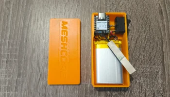 Seeed Xiao nRF52840 + сетчатый чехол Wio sx1262 3