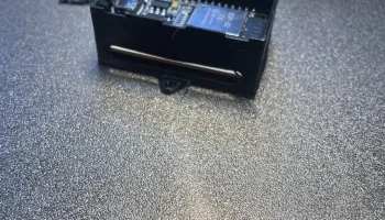 Прочный промышленный корпус для настенного крепления ESP3.. 1