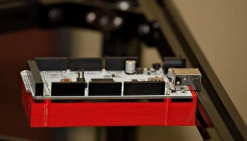 Экструзионное крепление Arduino T-Slot