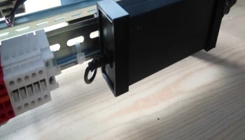 Учитывать крепление DIN/DIN 3