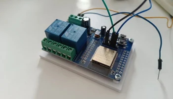 Крепление для 2-канального релейного модуля ESP32-WROOM....