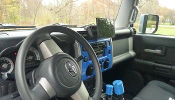 КРЕПЛЕНИЕ ДЛЯ ТЕЛЕФОНА TOYOTA FJ CRUISER 5