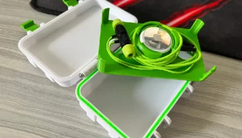 Коробка iPod Classic 5 вкл. Кабель-Менеджмент (+AirTag Editi 7