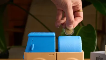 Симпатичная игрушечная машинка с надстройкой-копилкой - с... 2