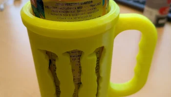 Monster Energy Drink банка с держателем для кружки......... 1