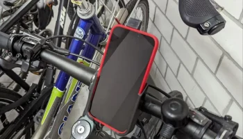 Крепление iPhone для велосипедного руля 2
