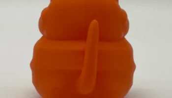 Милый голодный кот 1