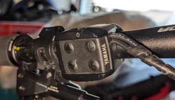 Зажим контроллера YAMAHA Ebike
