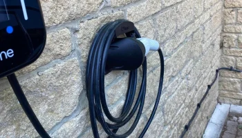 Держатель EV типа 2, адаптер 90&deg; (Ohme Pro) 2