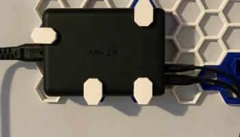 Настенные крючки Honeycomb для хранения данных Anker PowerPo