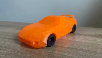 Низкополигональная Toyota Supra 5
