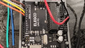 База Arduino и шаговый контроллер.