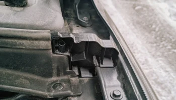 Заглушки уплотнителя капота Kia Ceed 1G (ED)............ 3