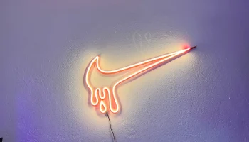 Неоновые светодиоды Nike 1