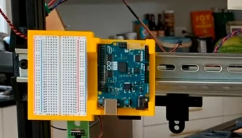 Arduino Uno с креплением прототипа платы на DIN-рейку...... 1