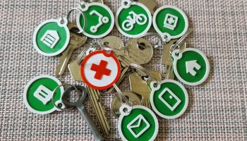 Ключевые теги с иконками Material Design......