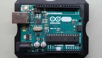 Настольный держатель Arduino Uno R3 1