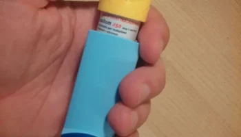 Эргономичный и удобный для детей ингалятор от астмы, напе... 1